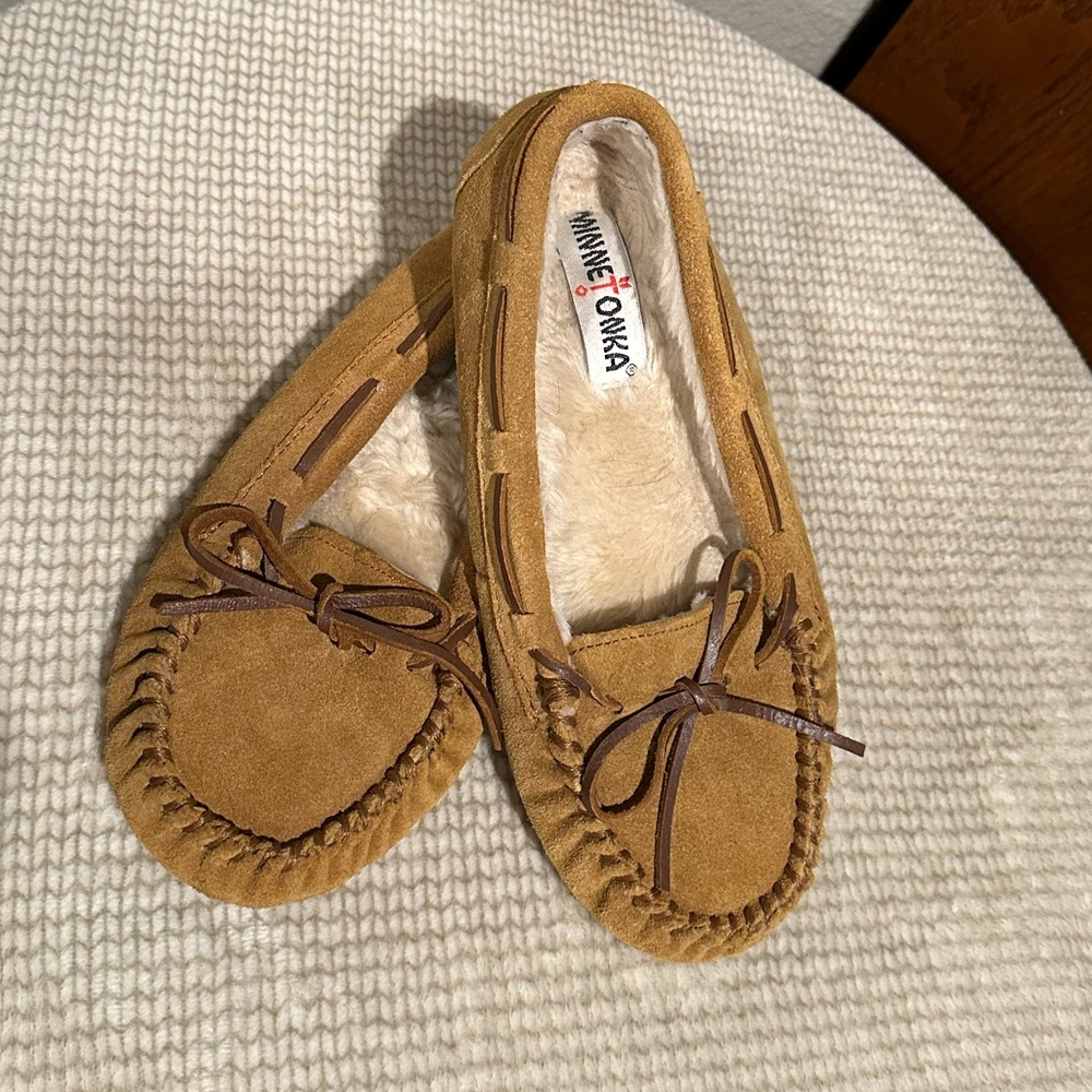 Minnetonka Cally Brown Suede Moccasins with Bow